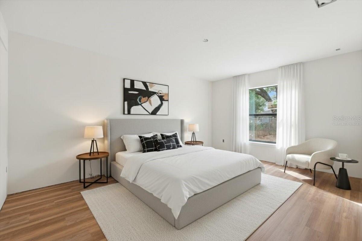 Image 11 of 22 For 518 Bennett Street