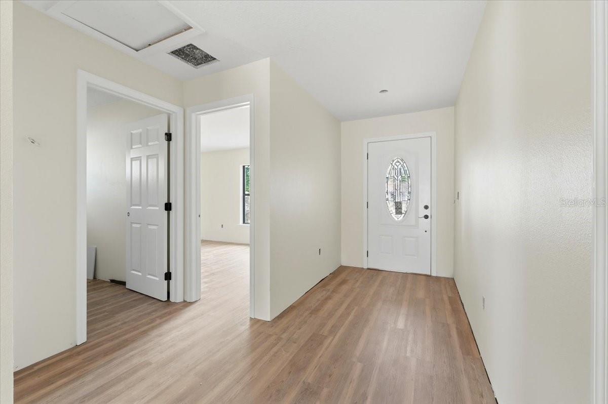 Image 4 of 22 For 518 Bennett Street