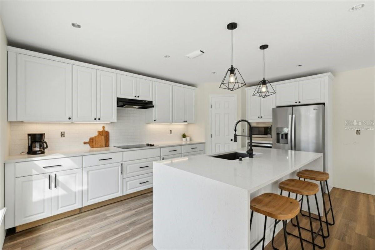 Image 9 of 22 For 518 Bennett Street