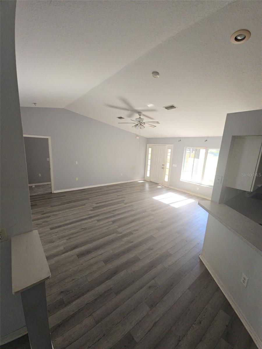 Image 10 of 31 For 1139 Mckinley Street