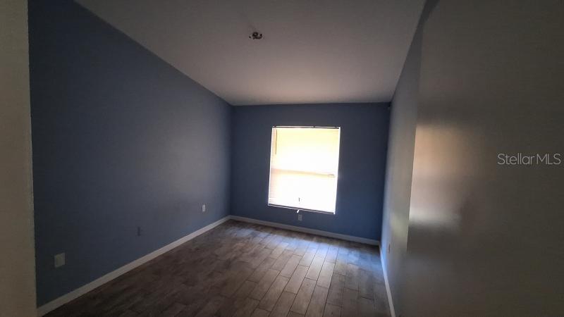 Image 11 of 31 For 1139 Mckinley Street