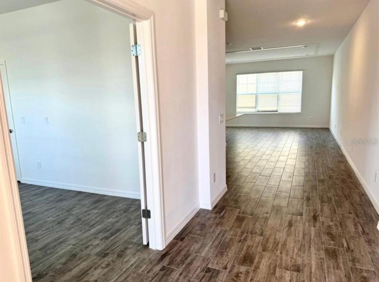 Image 4 of 23 For 7292 Canali Way