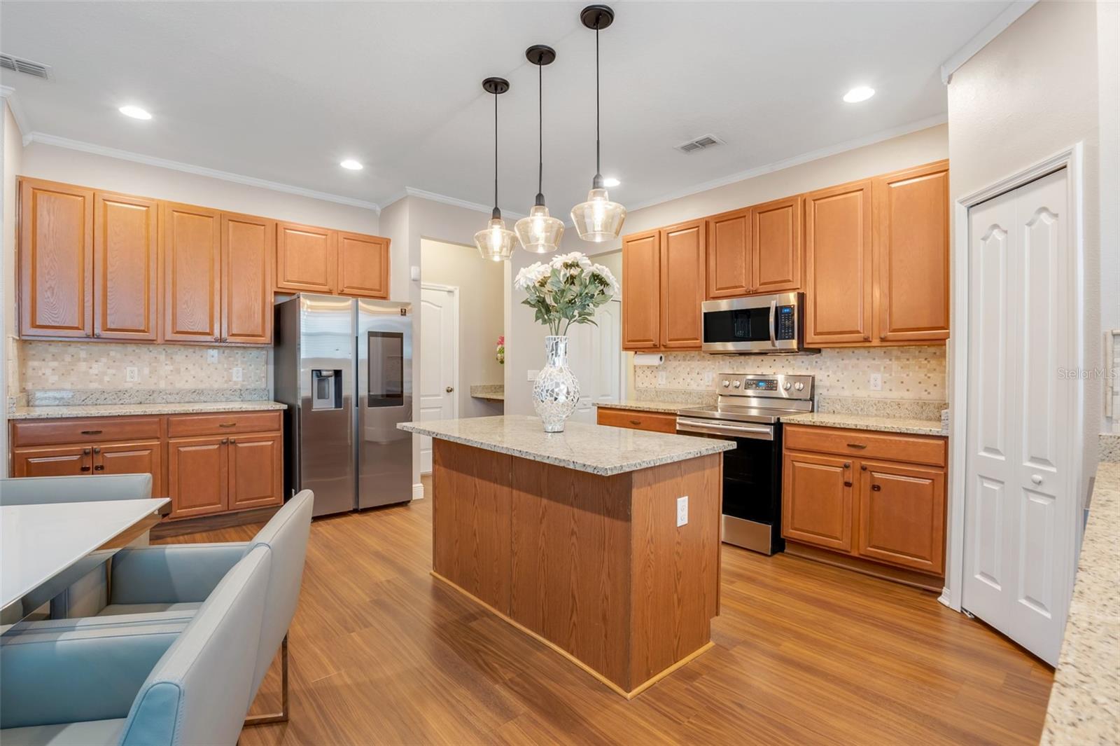 Image 13 of 37 For 1125 Democracy Drive