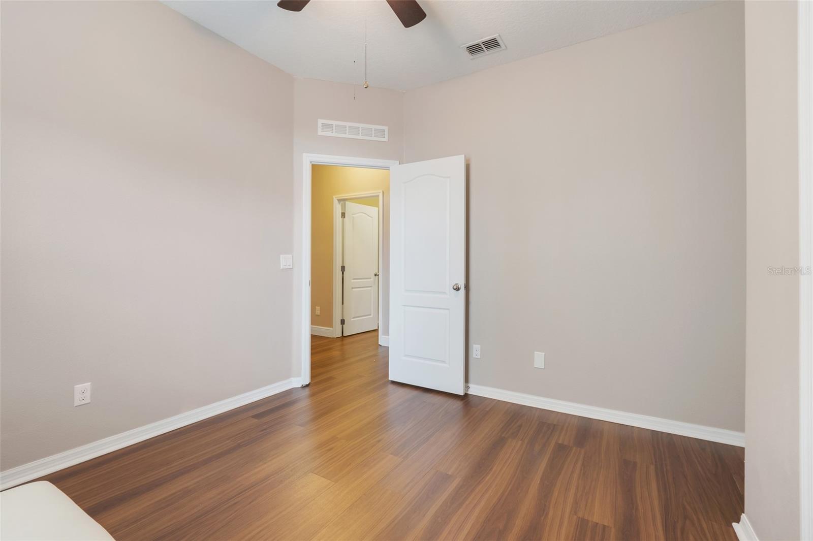 Image 22 of 37 For 1125 Democracy Drive