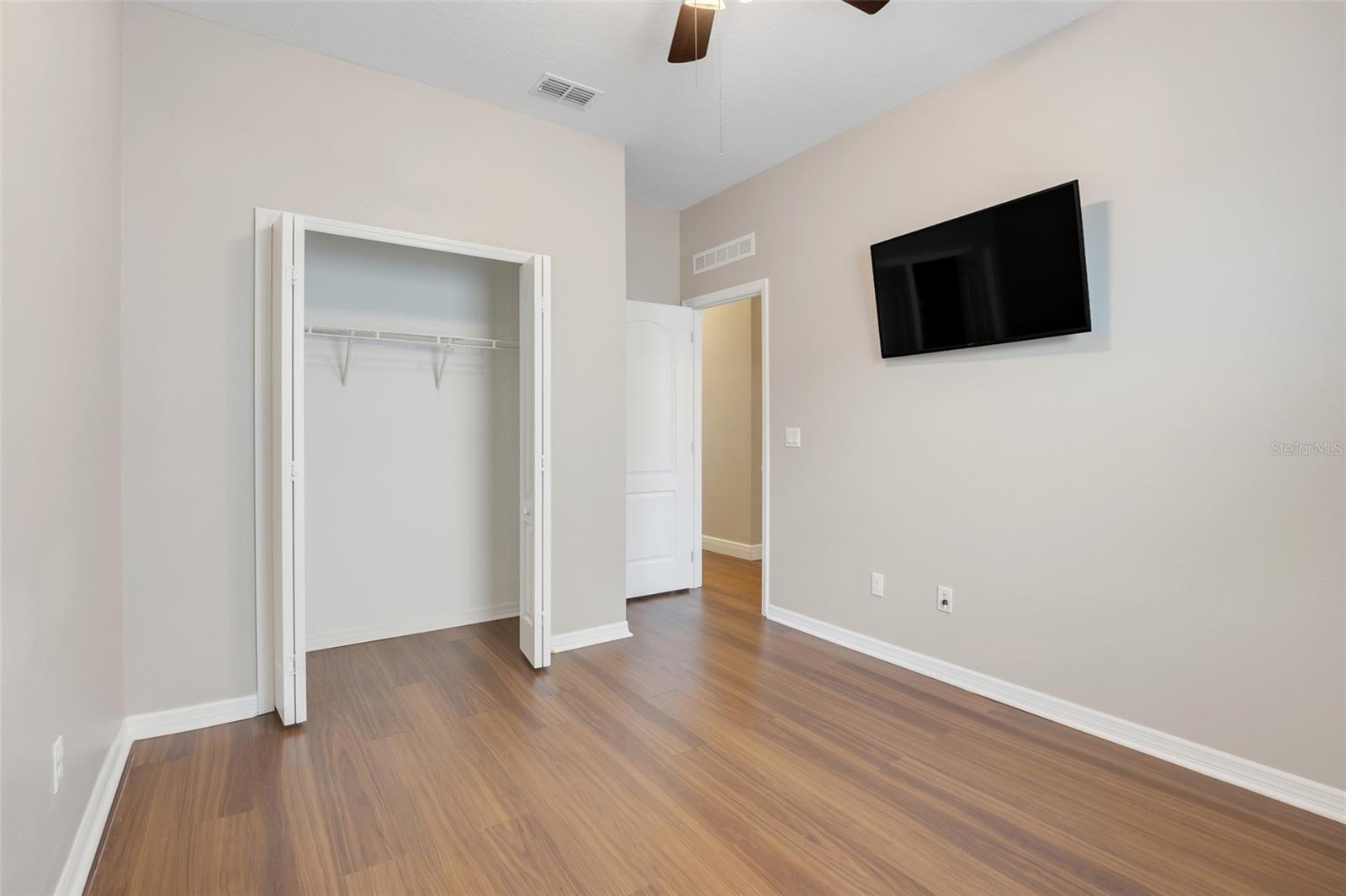 Image 26 of 37 For 1125 Democracy Drive