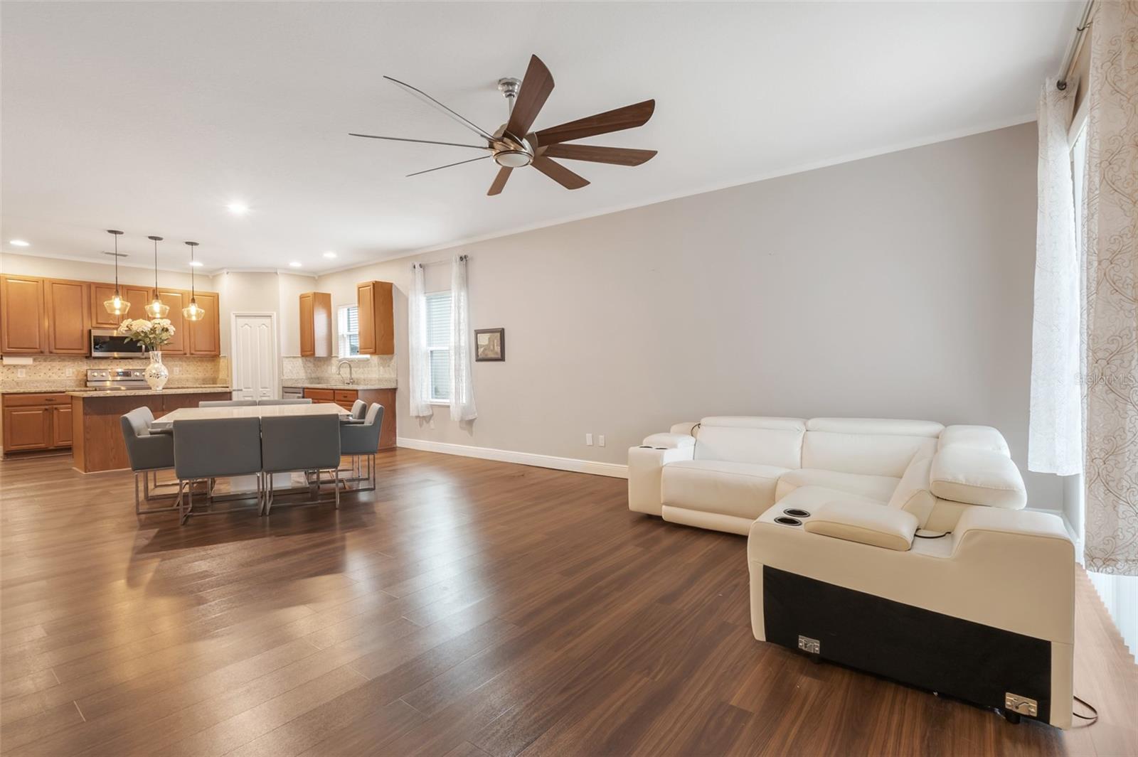 Image 8 of 37 For 1125 Democracy Drive