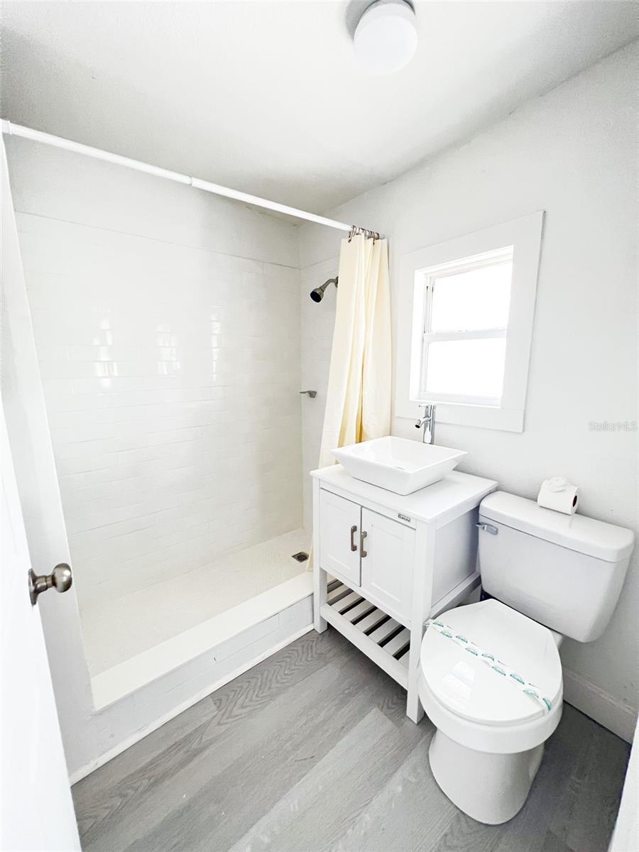 Image 11 of 36 For 205 Grove Street