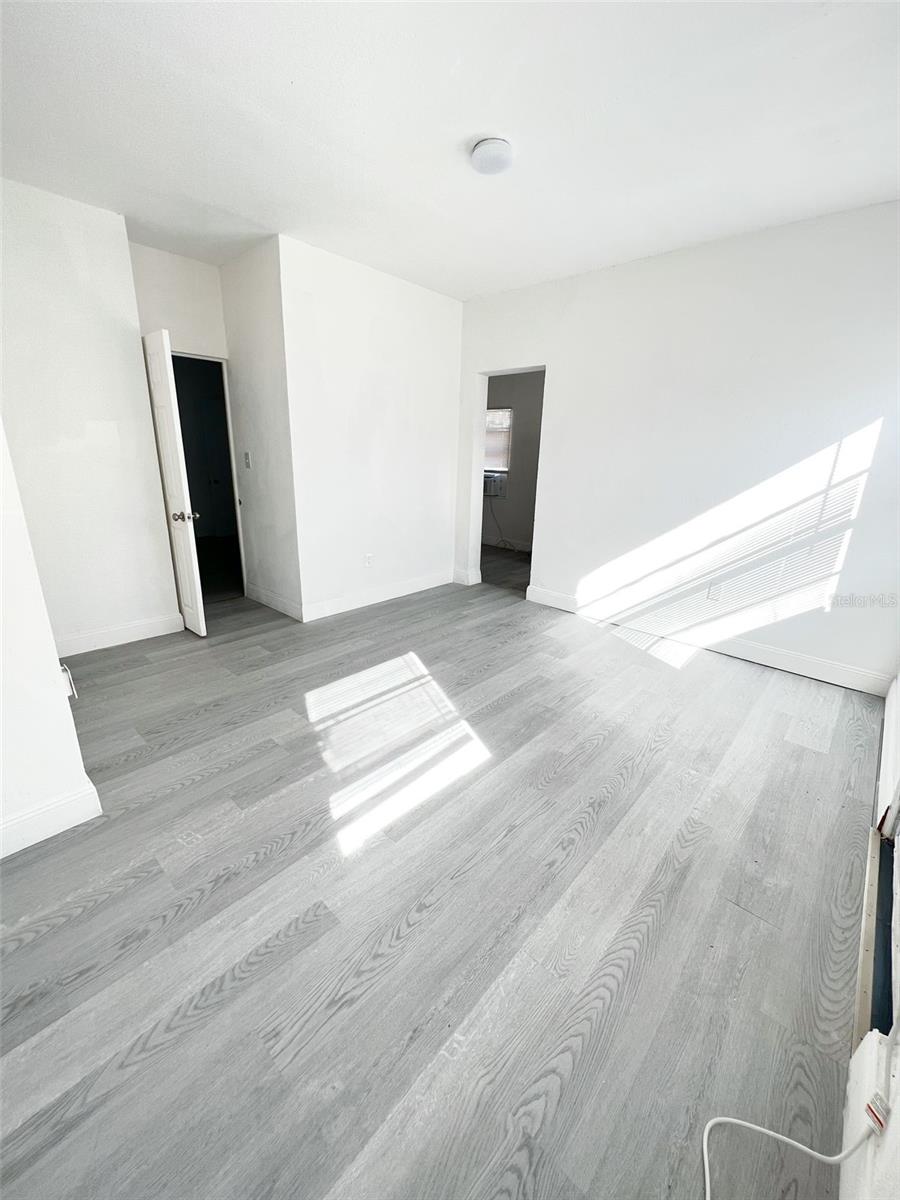 Image 20 of 36 For 205 Grove Street