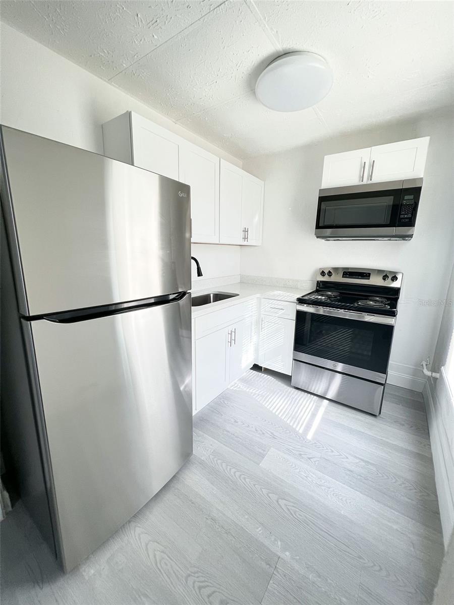 Image 4 of 36 For 205 Grove Street