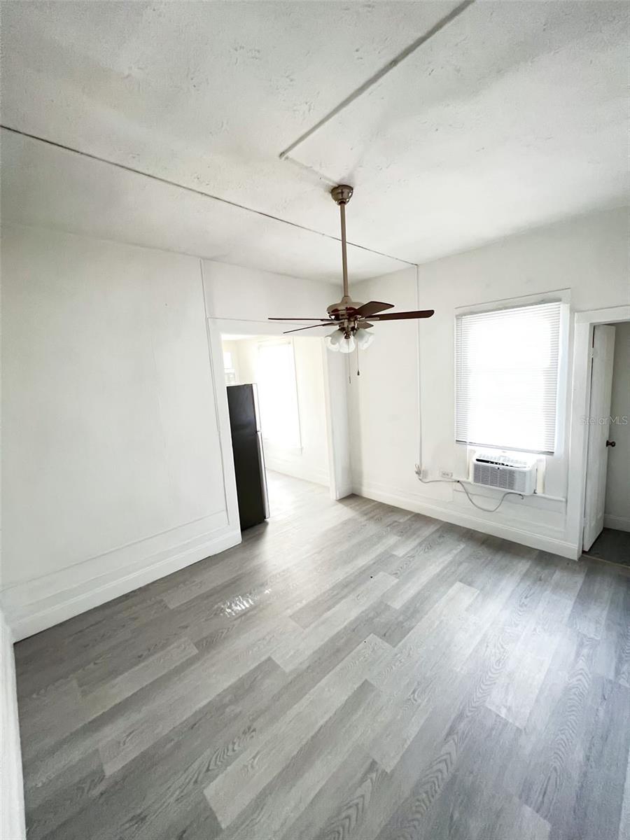 Image 5 of 36 For 205 Grove Street