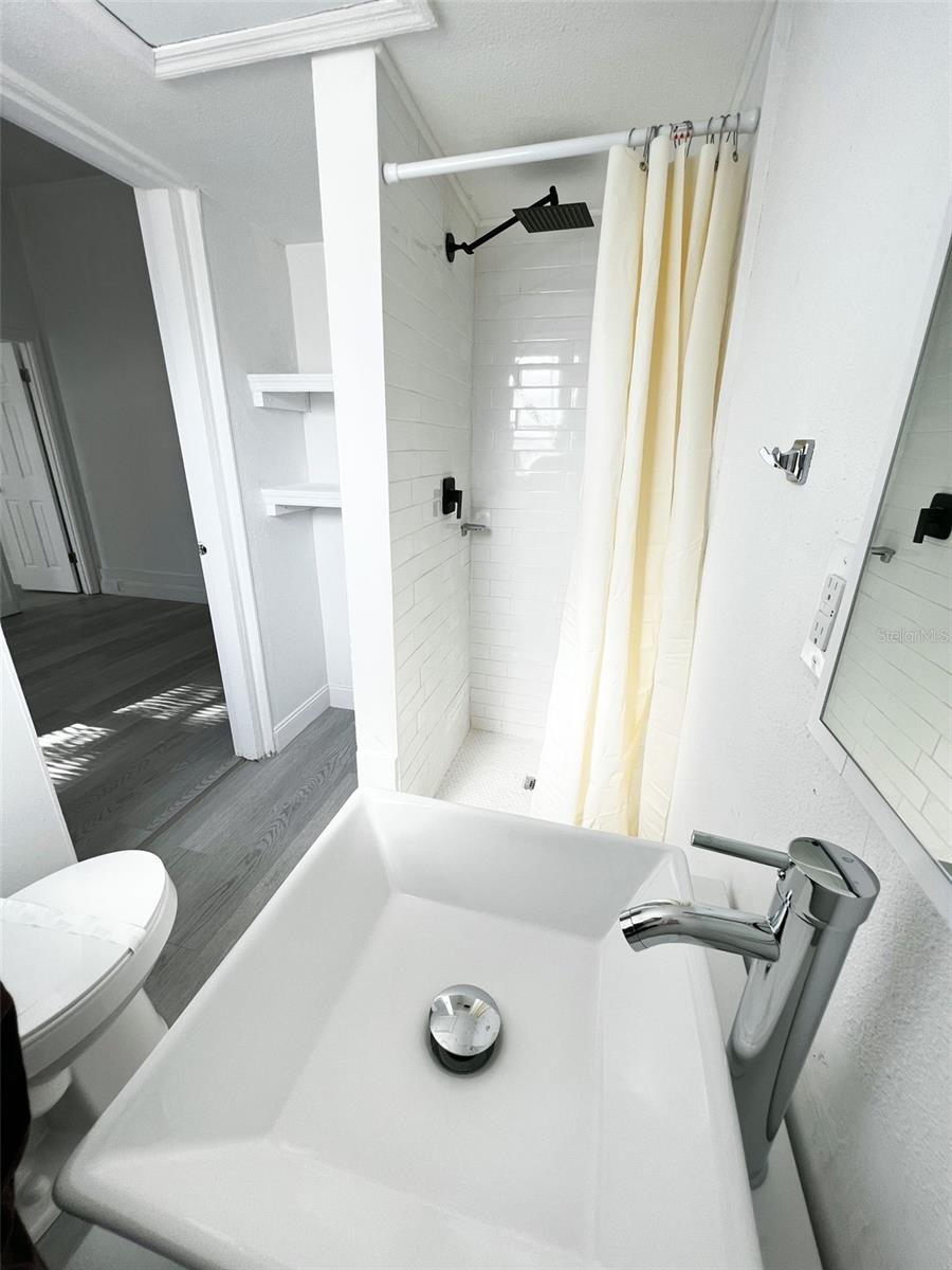 Image 6 of 36 For 205 Grove Street