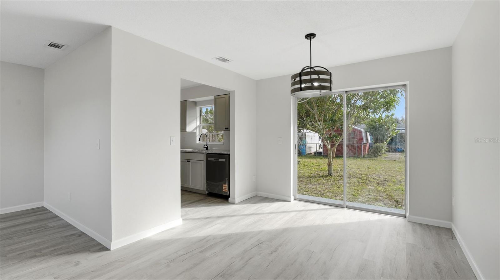 Image 13 of 28 For 2180 Fairlane Drive