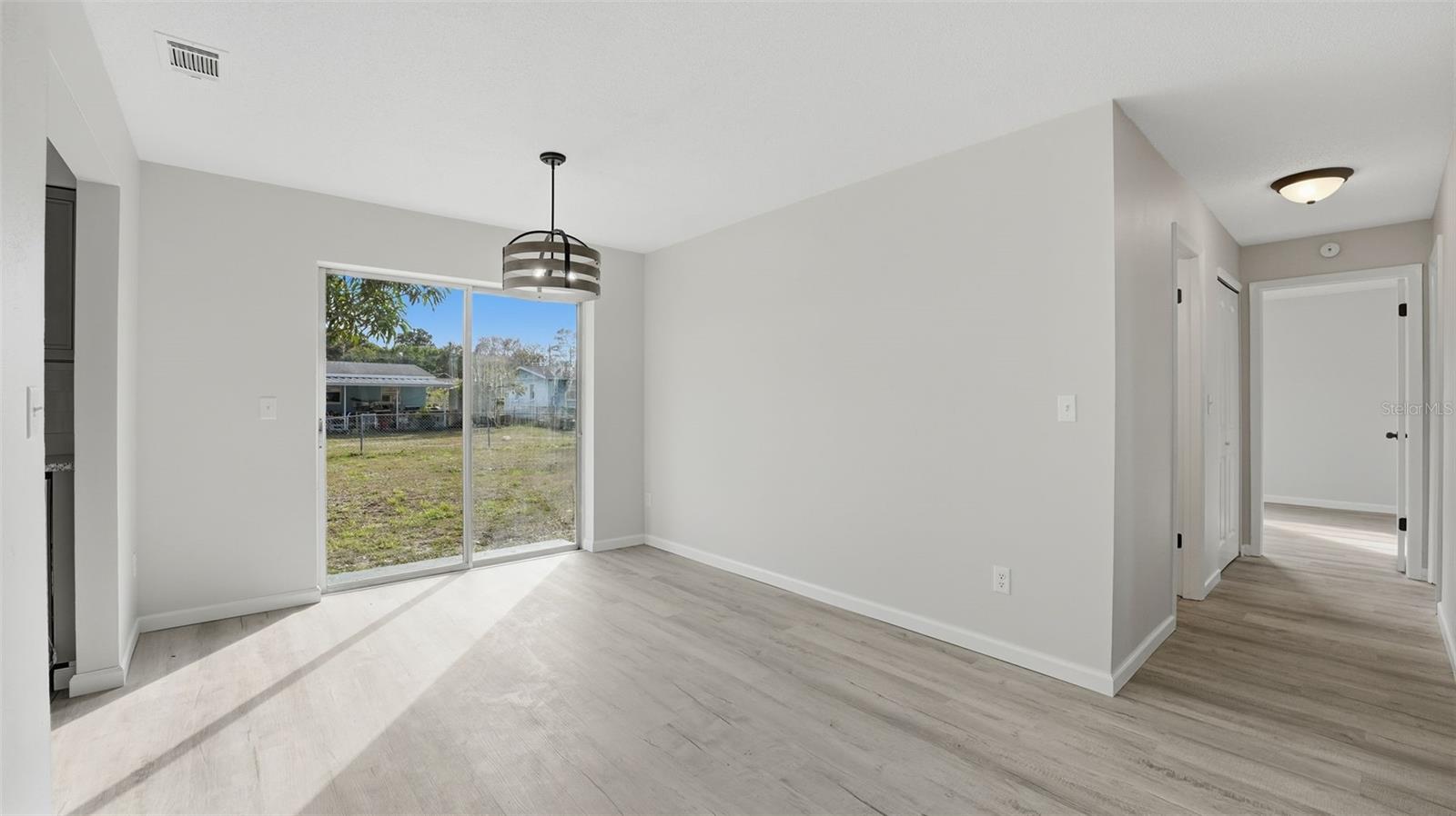 Image 14 of 28 For 2180 Fairlane Drive