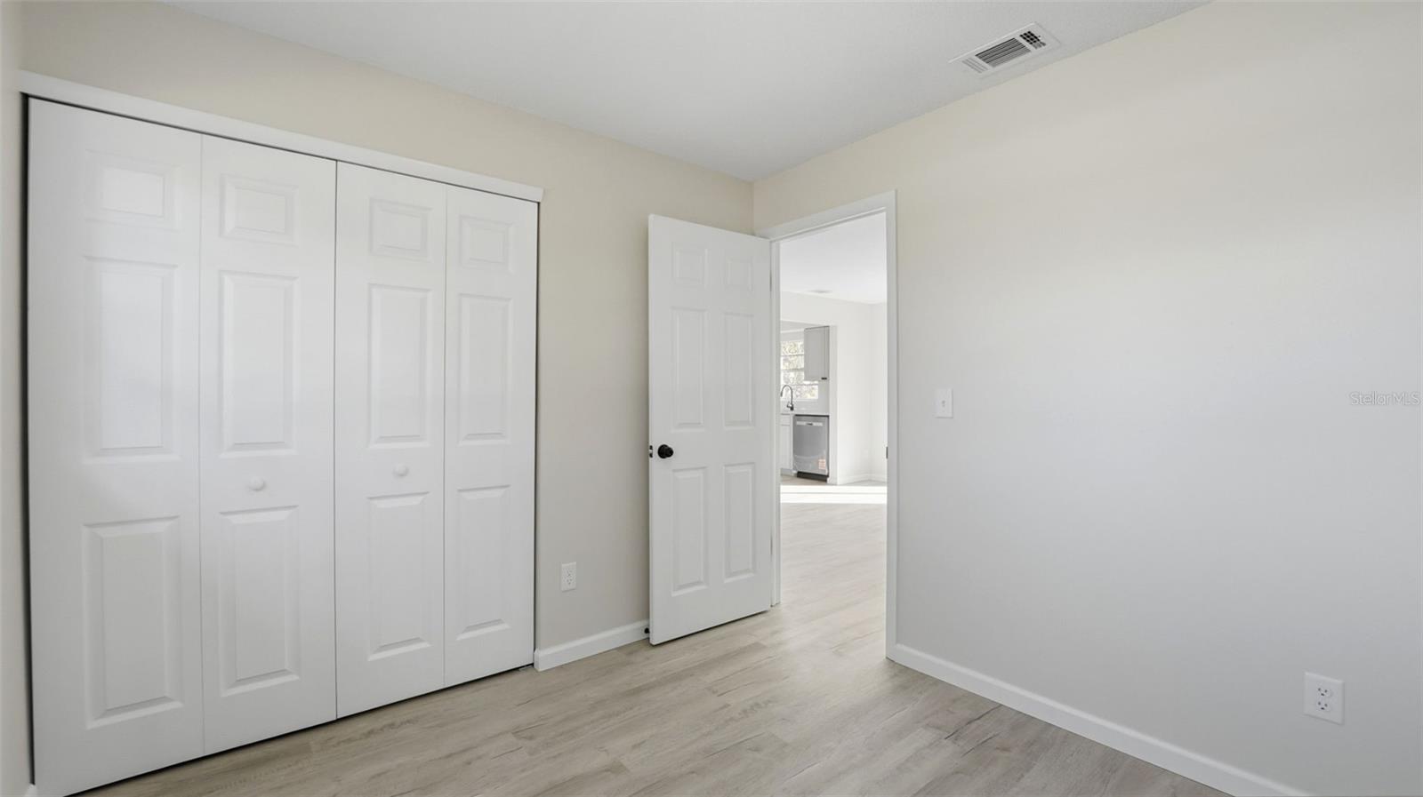 Image 18 of 28 For 2180 Fairlane Drive