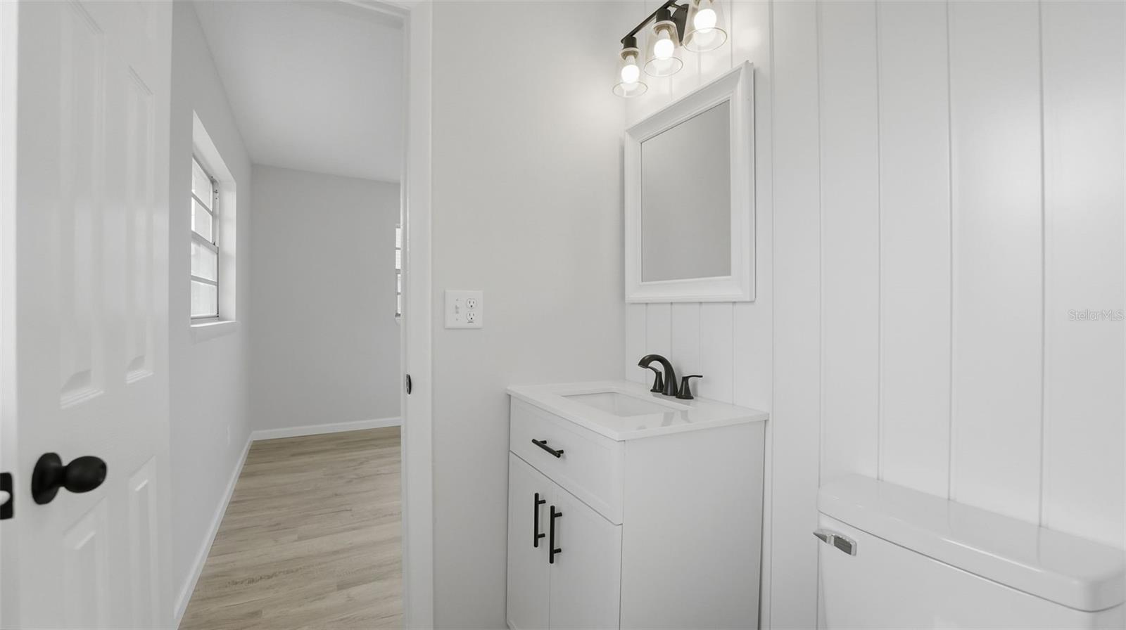 Image 20 of 28 For 2180 Fairlane Drive