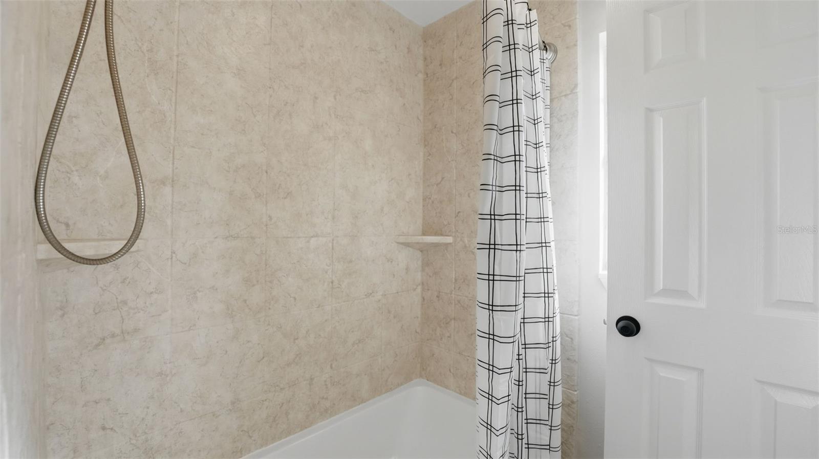 Image 21 of 28 For 2180 Fairlane Drive