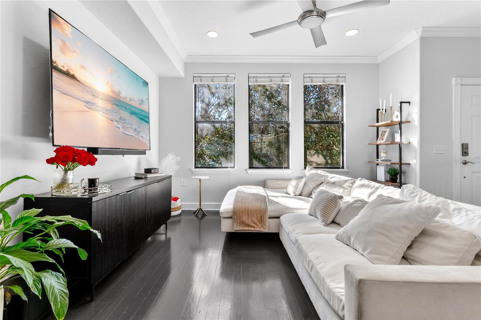 Image 2 of 39 For 548 Copley Lane