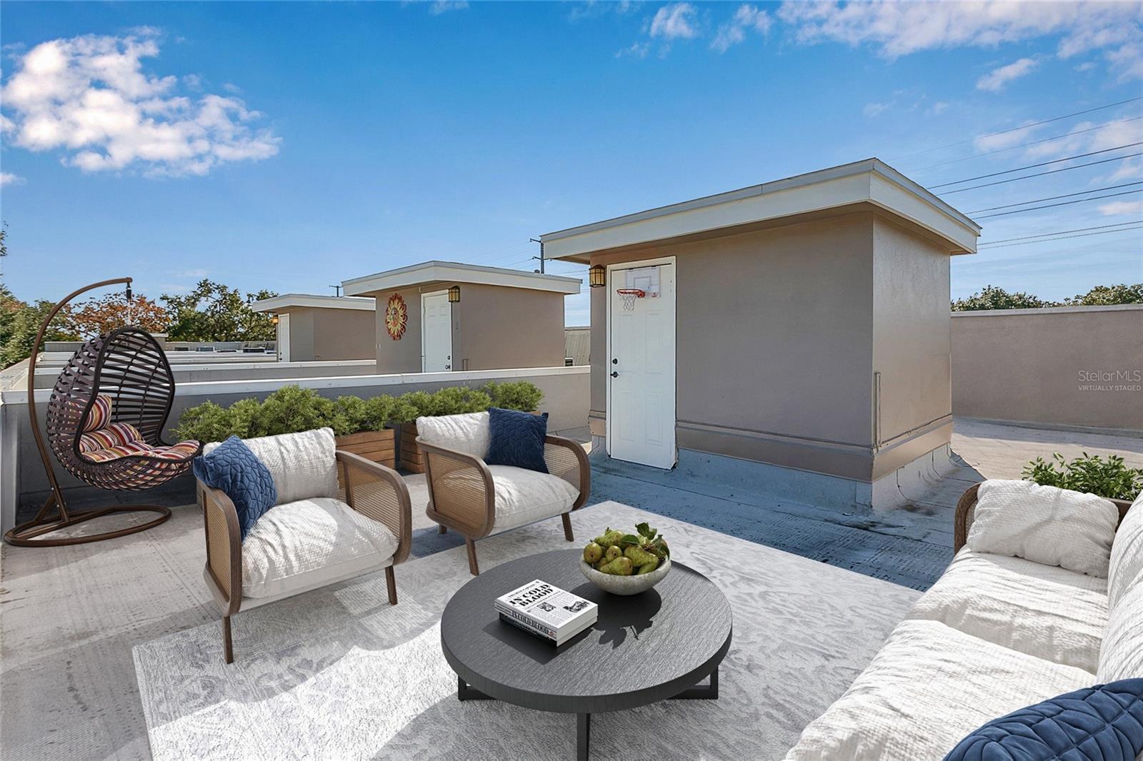 Image 22 of 39 For 548 Copley Lane