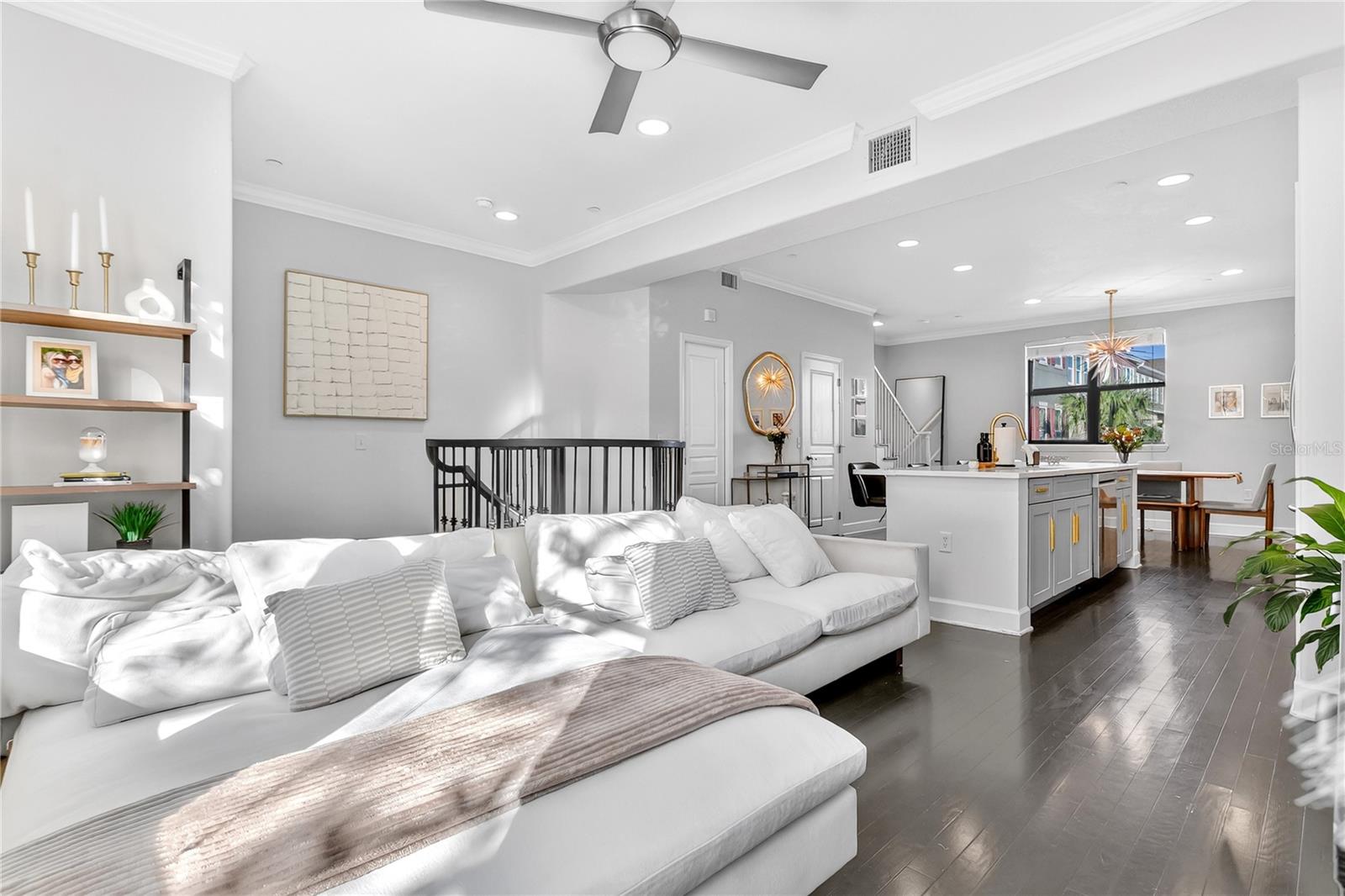 Image 4 of 39 For 548 Copley Lane