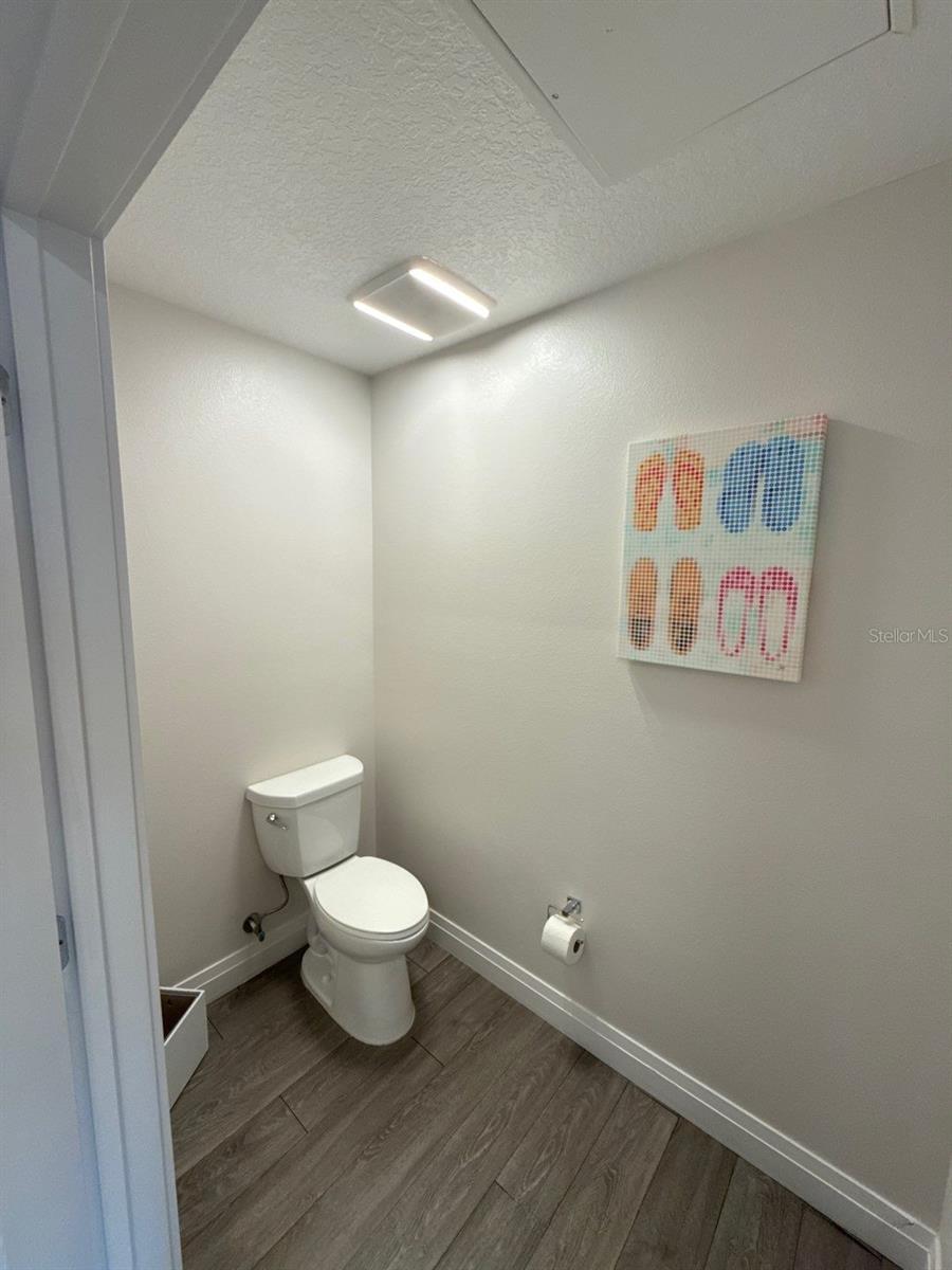 Image 16 of 23 For 14501 Grove Resort Avenue 2604