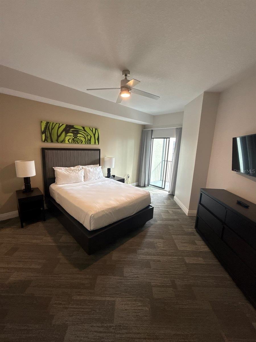 Image 17 of 23 For 14501 Grove Resort Avenue 2604