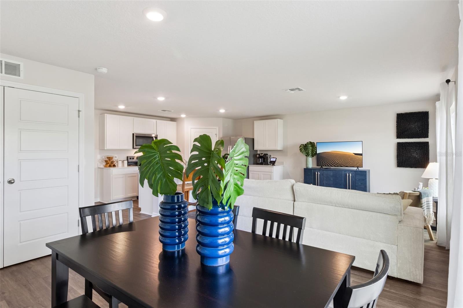 Image 18 of 35 For 2787 Adeline Avenue