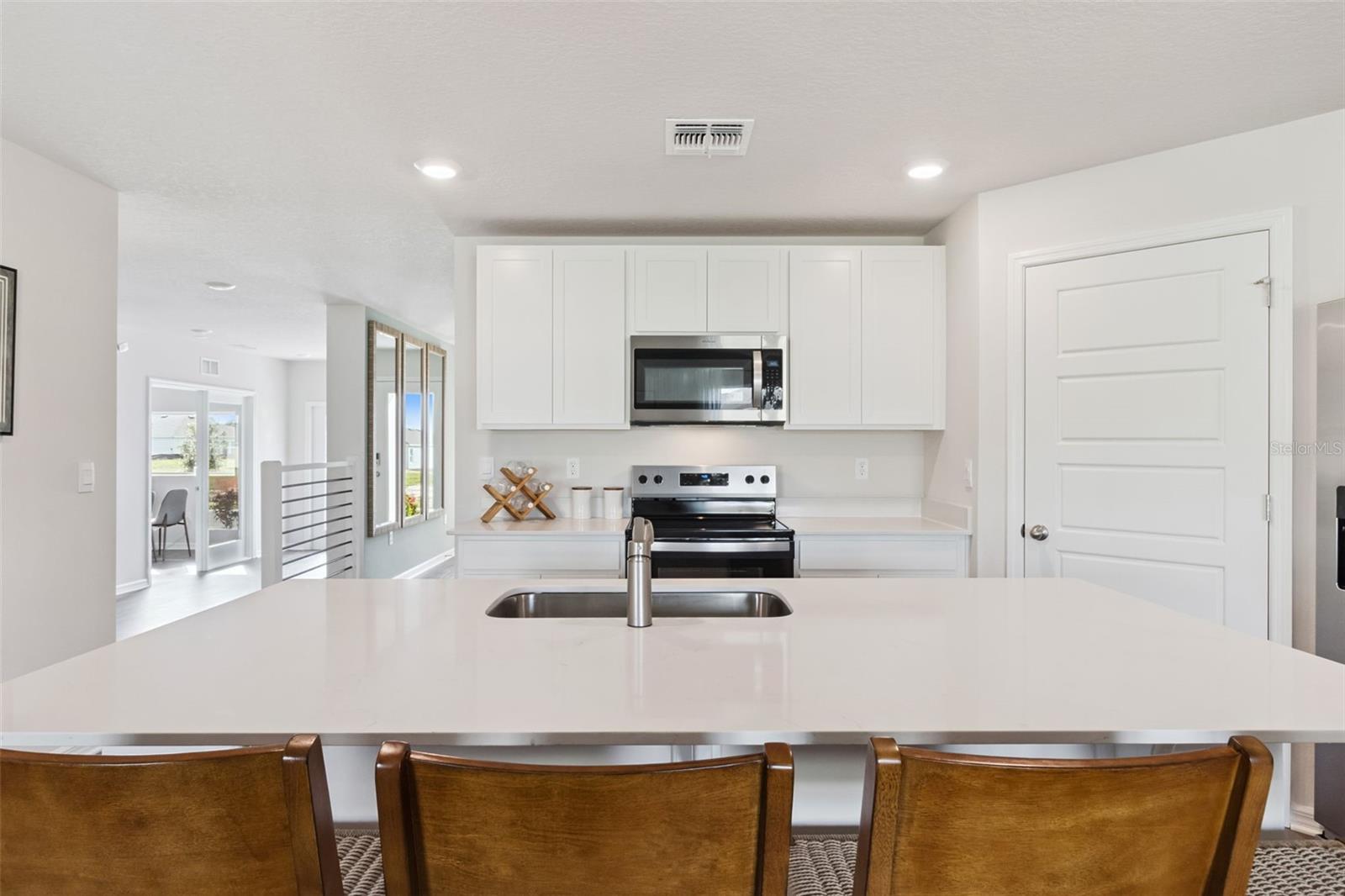 Image 5 of 35 For 2787 Adeline Avenue