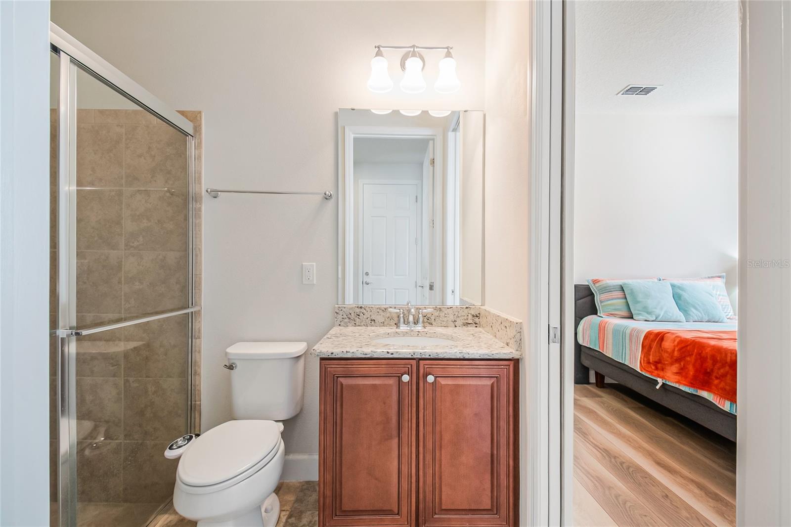 Image 13 of 82 For 12077 Uleta Lane