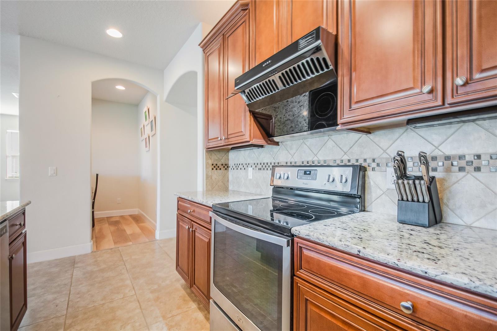 Image 18 of 82 For 12077 Uleta Lane