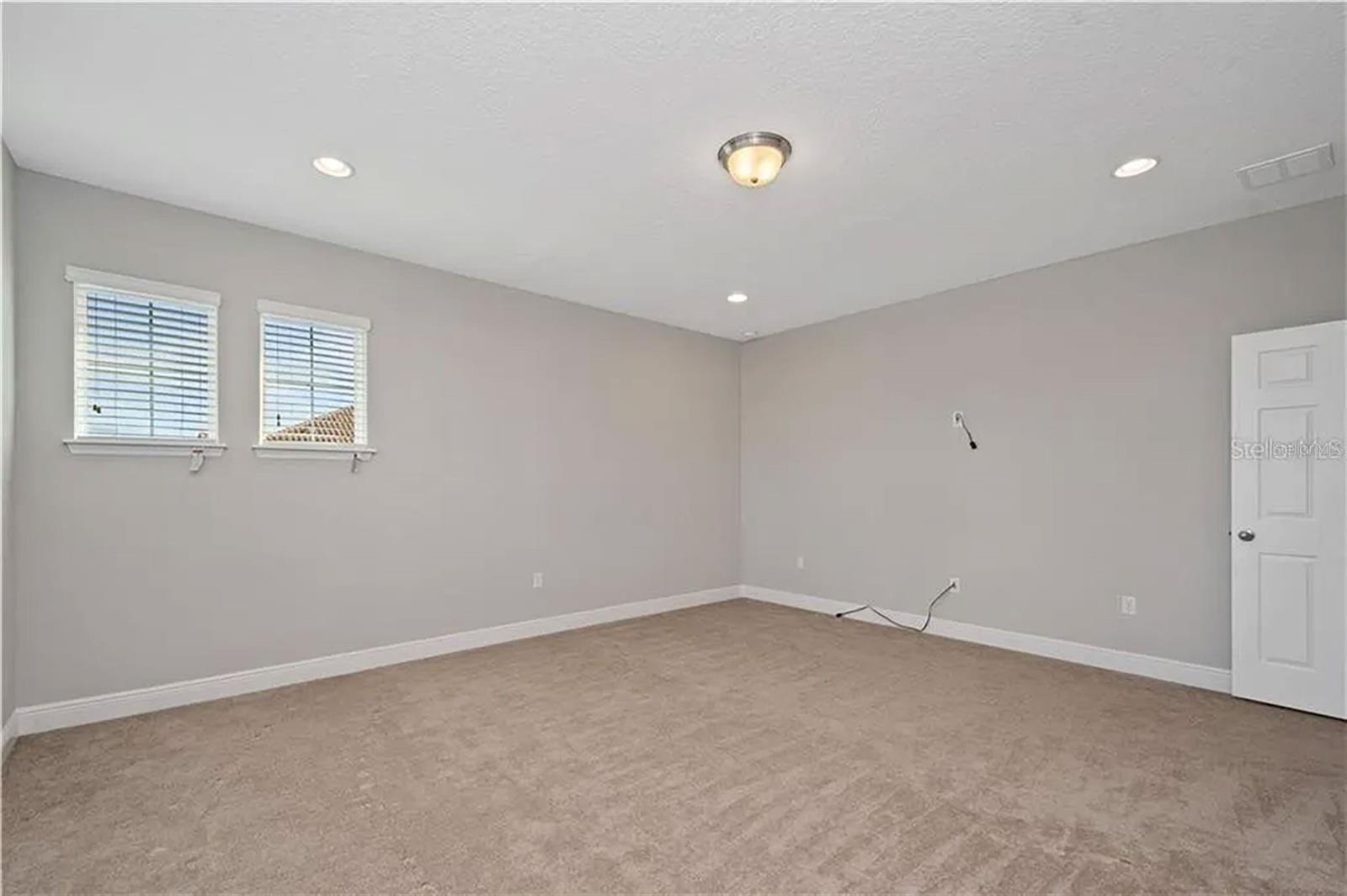 Image 19 of 31 For 8752 Powder Ridge Trail