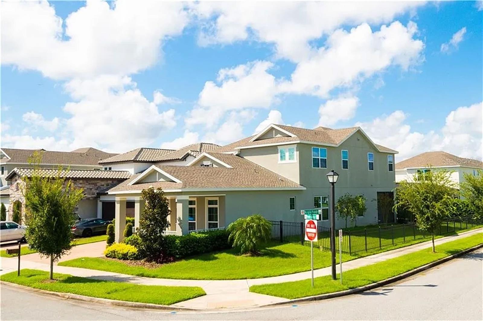 Image 3 of 31 For 8752 Powder Ridge Trail