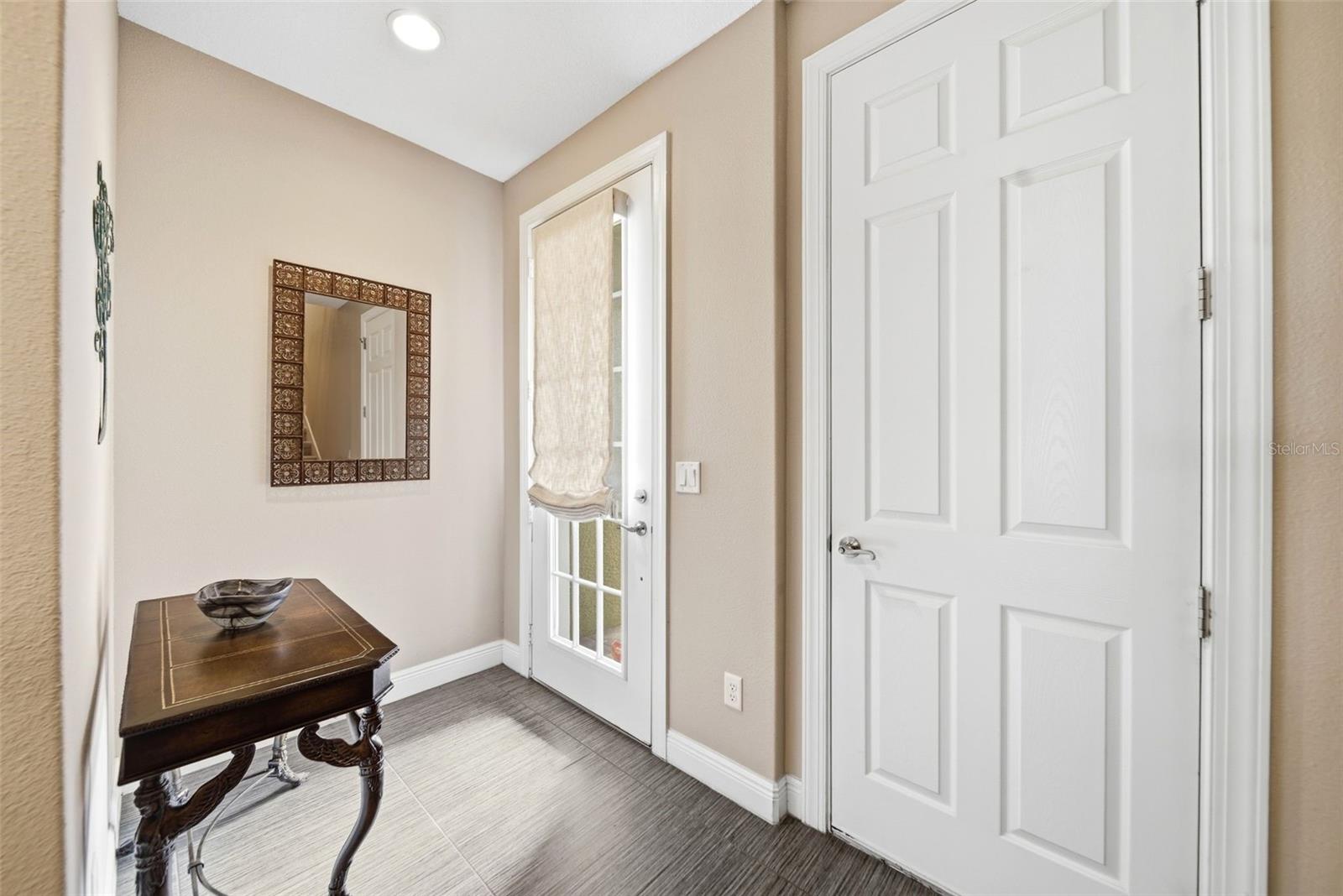 Image 3 of 31 For 1360 Congressional Court