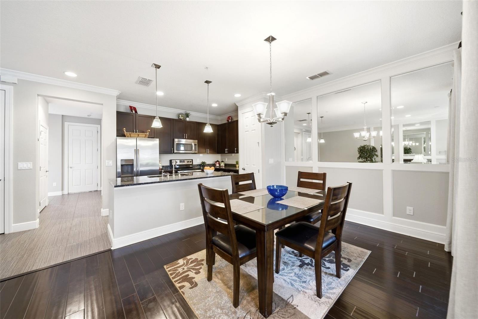 Image 6 of 31 For 1360 Congressional Court