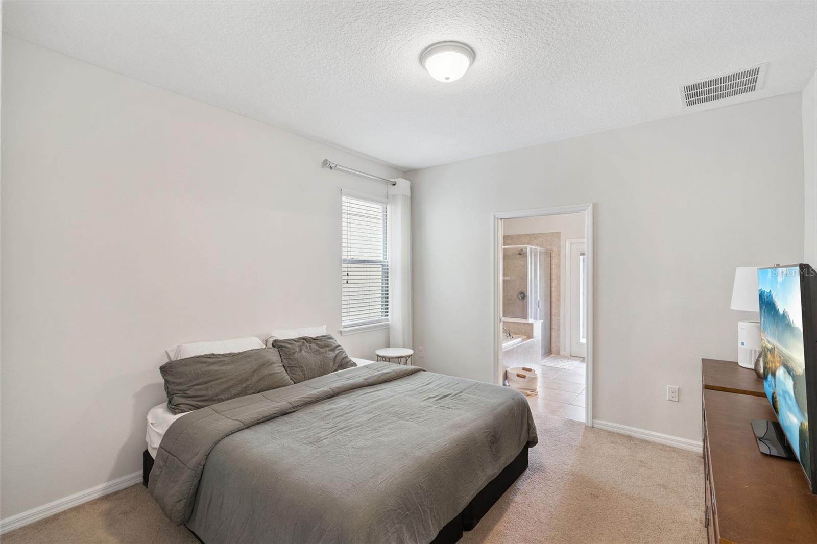 Image 13 of 40 For 9054 Rhodes Street