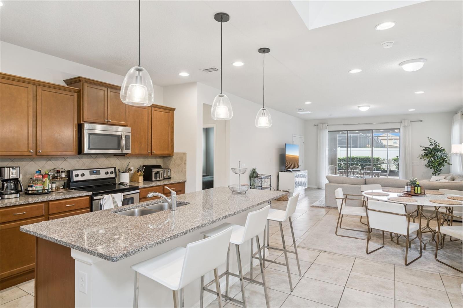 Image 4 of 40 For 9054 Rhodes Street