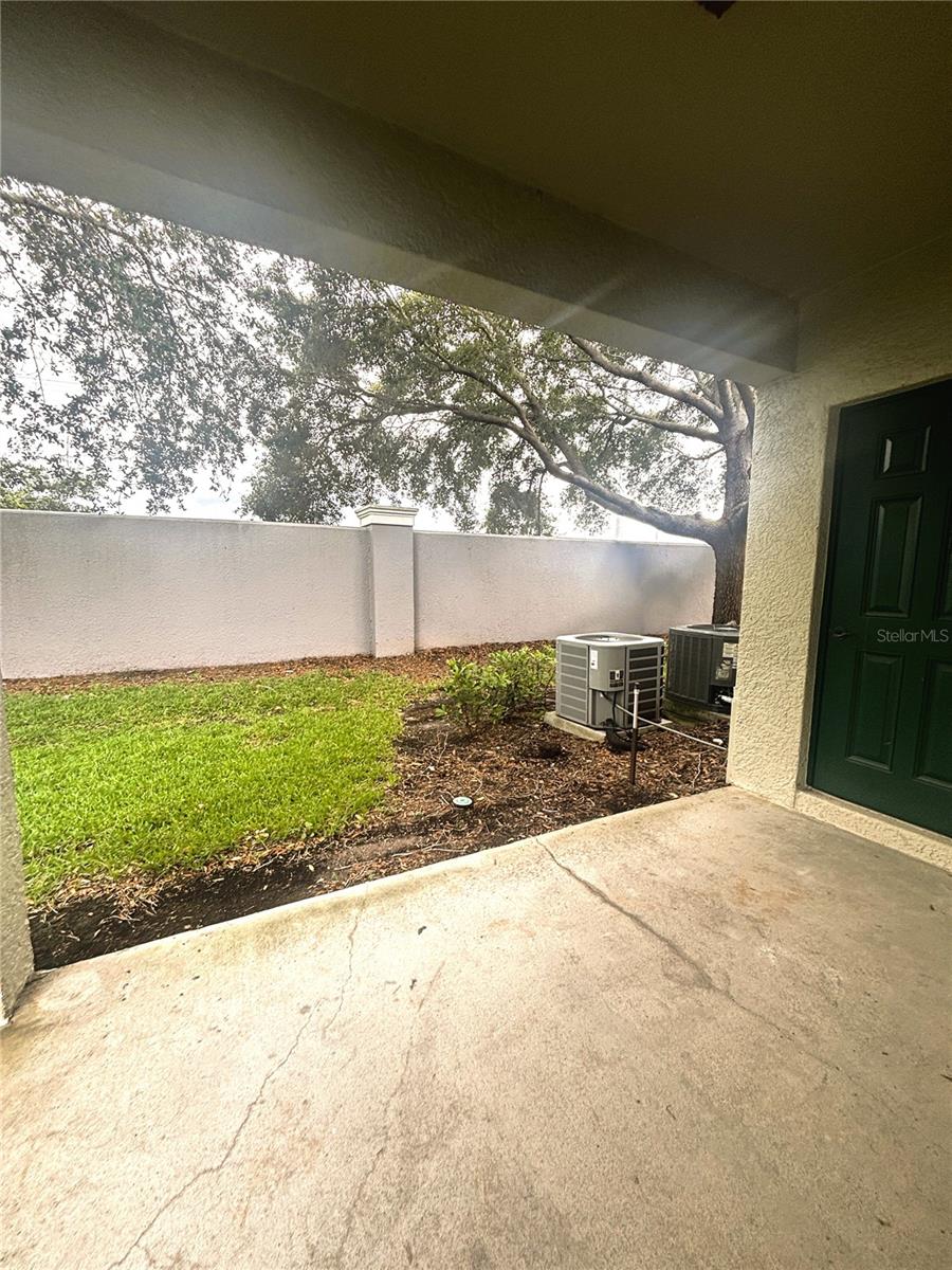 Image 19 of 20 For 10684 Savannah Wood Drive 104