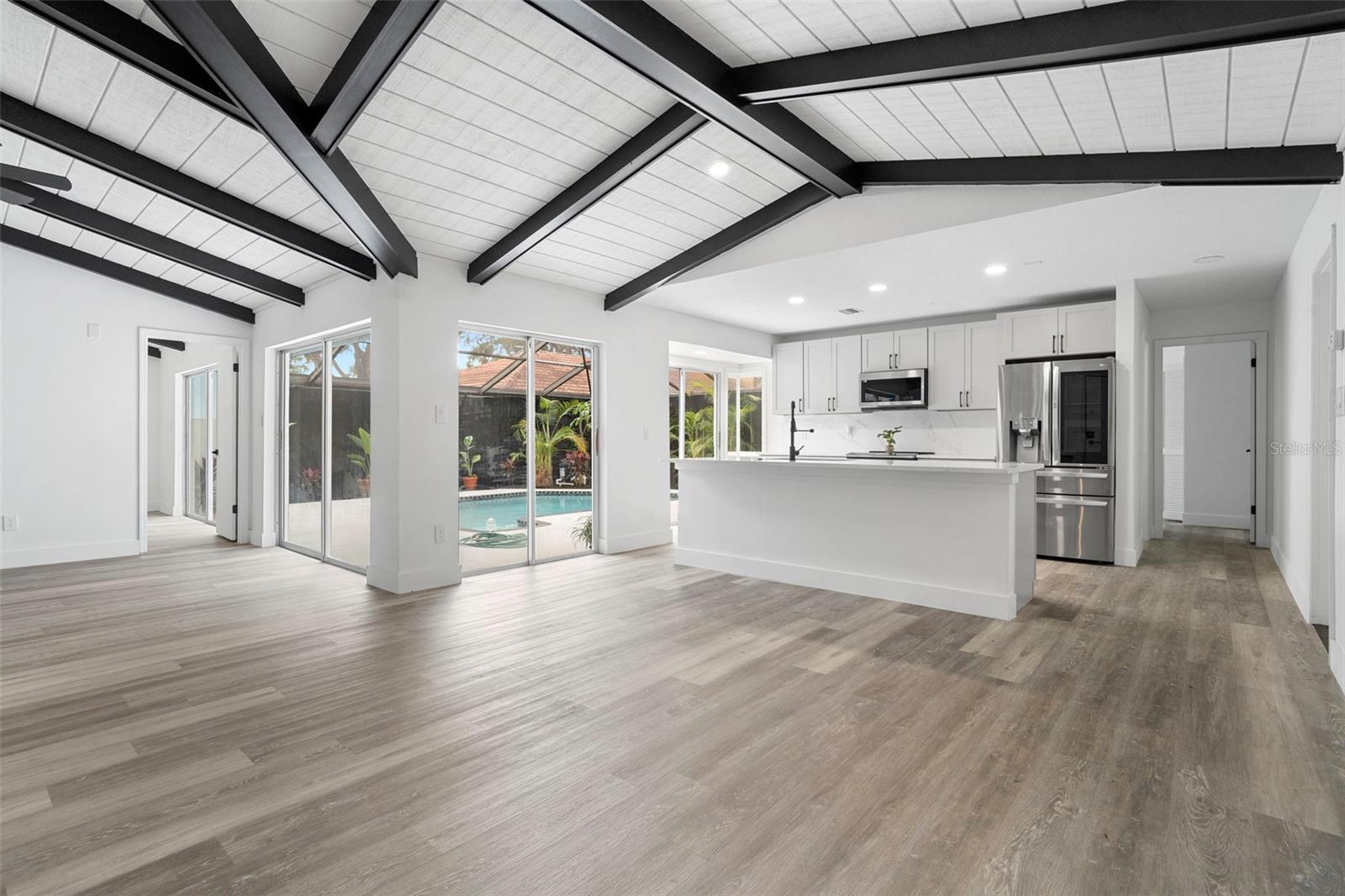 Image 13 of 53 For 5047 Jamaica Circle 12