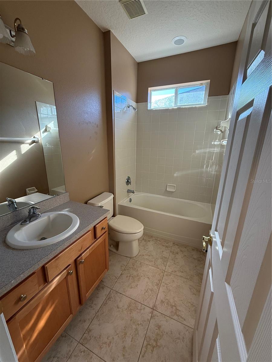 Image 25 of 35 For 3231 Pawleys Loop N