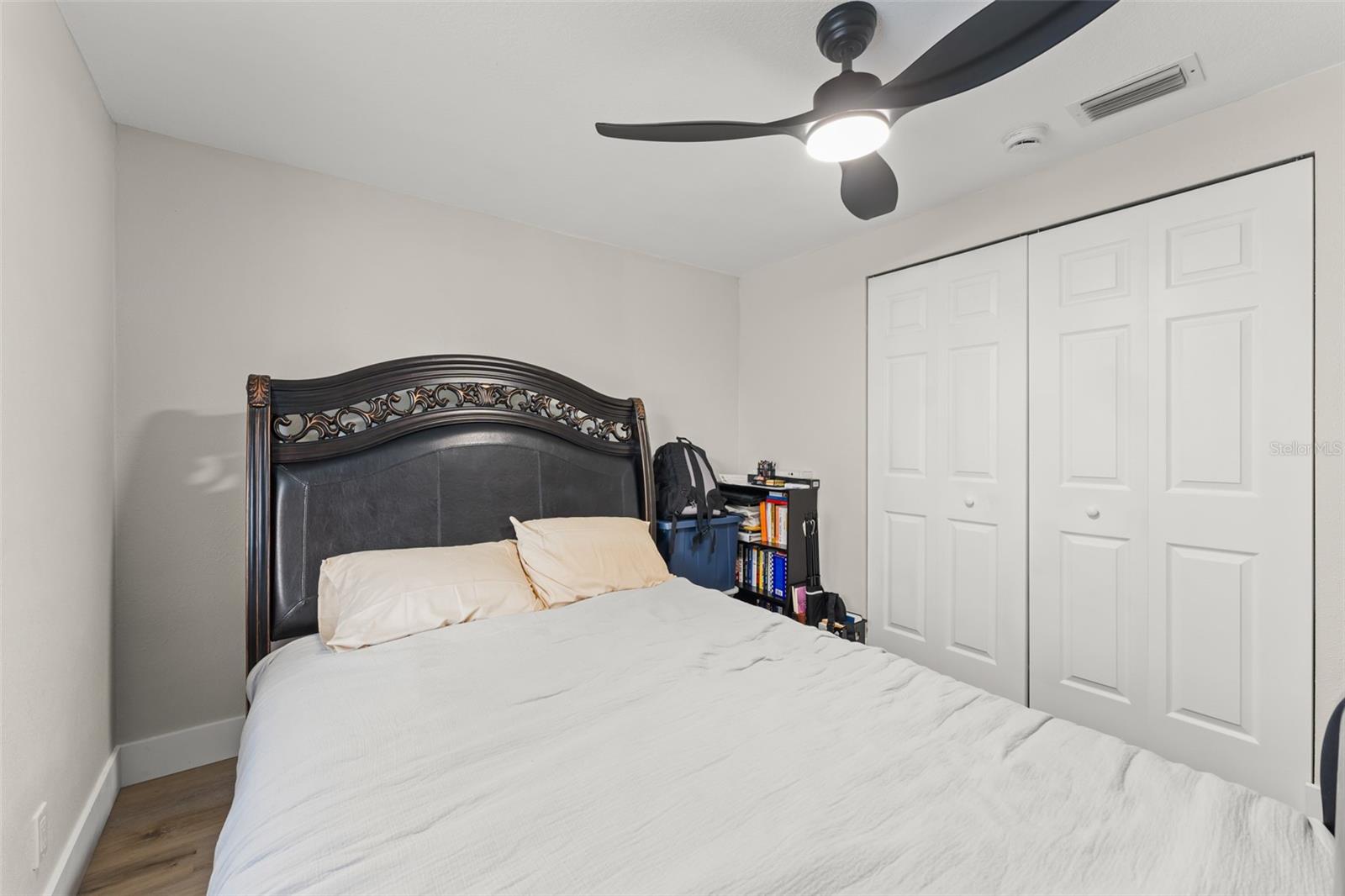 Image 14 of 26 For 857 Glasgow Avenue