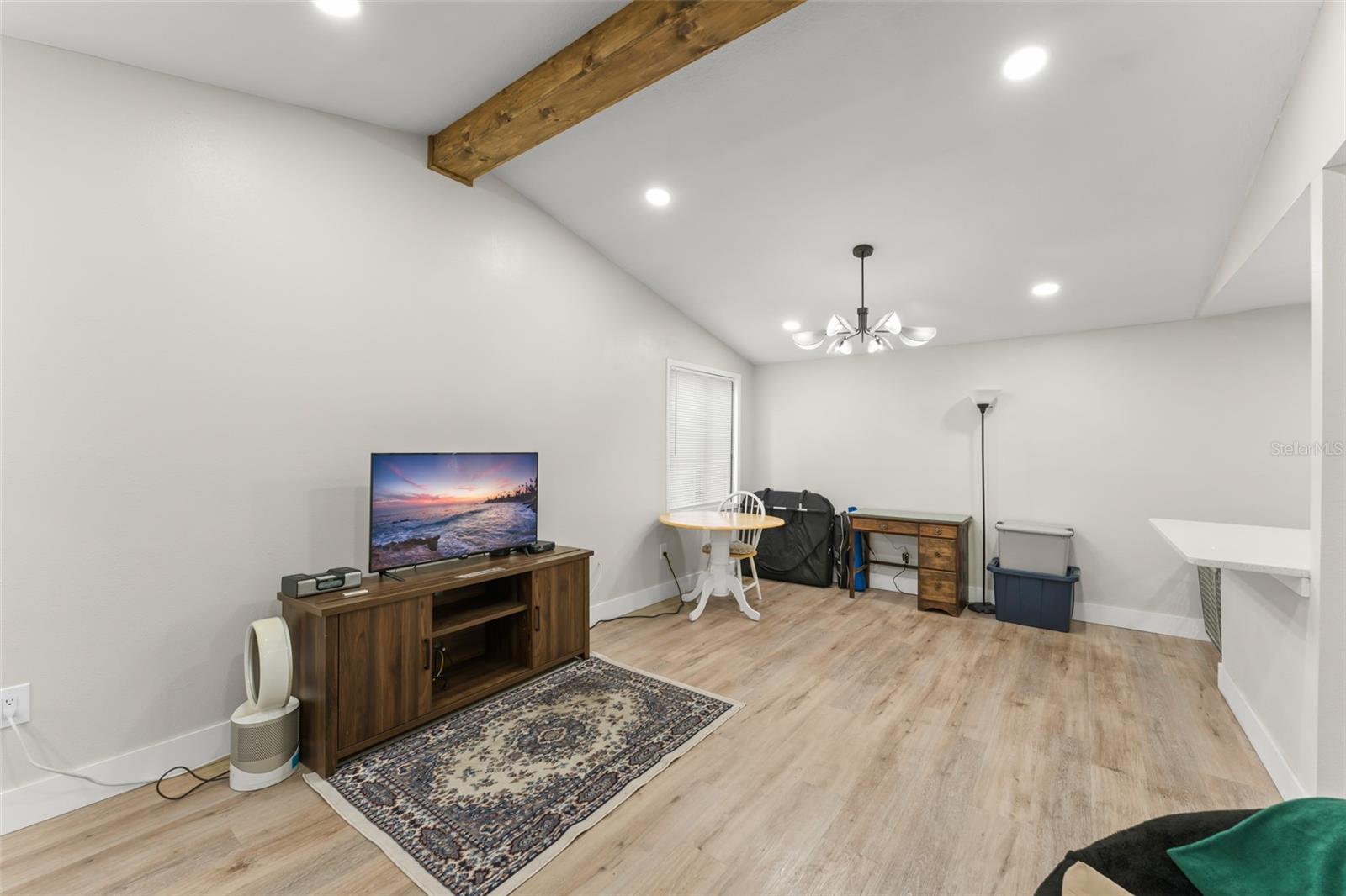 Image 3 of 26 For 857 Glasgow Avenue