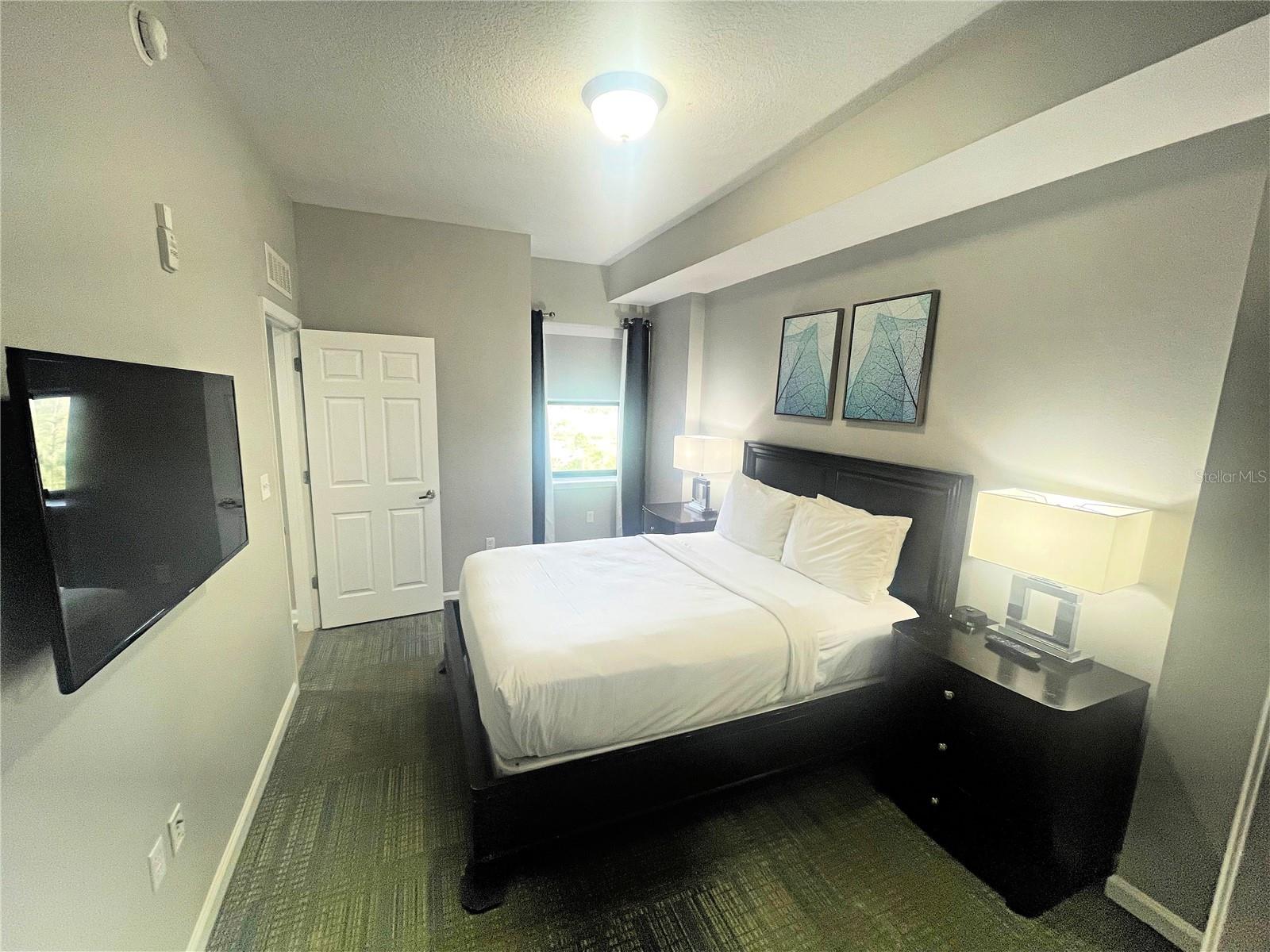 Image 21 of 65 For 14501 Grove Resort Ave  1622