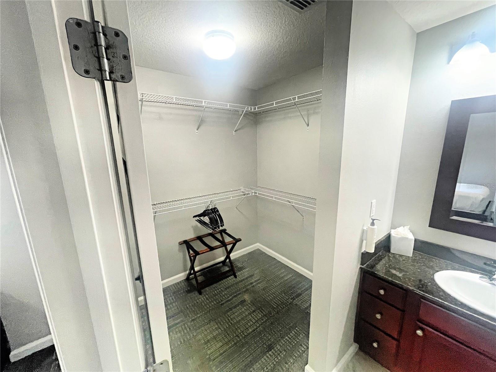 Image 26 of 65 For 14501 Grove Resort Ave  1622