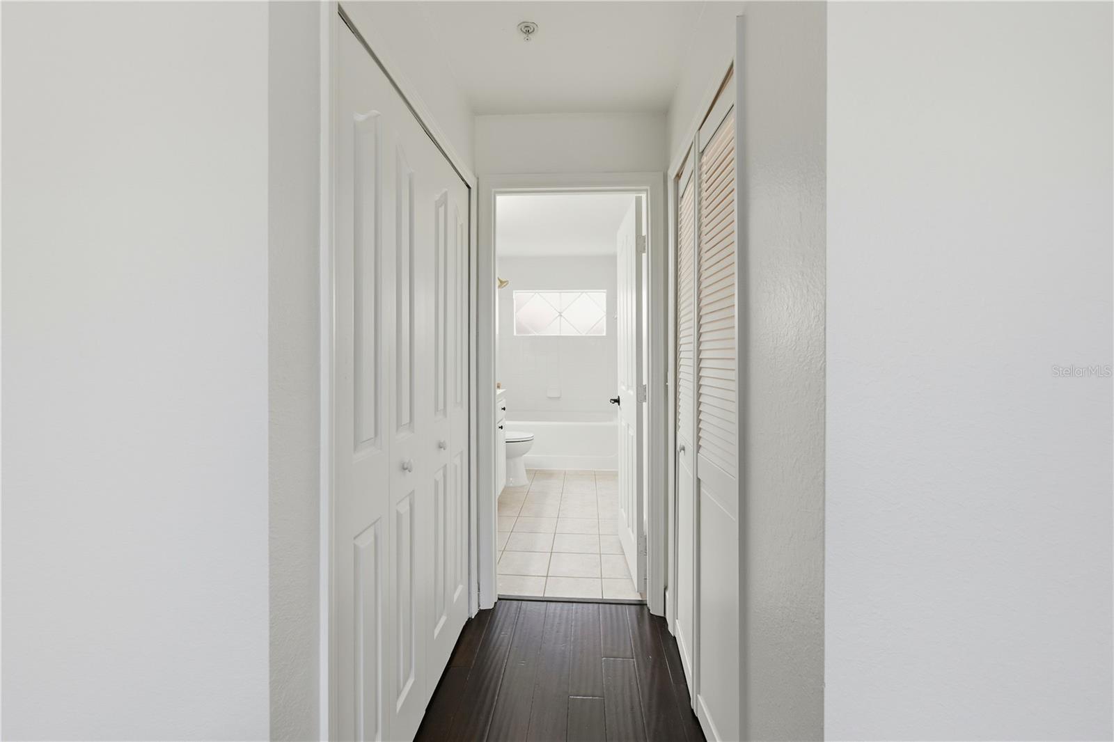 Image 12 of 33 For 2824 Shadow View Circle 2824