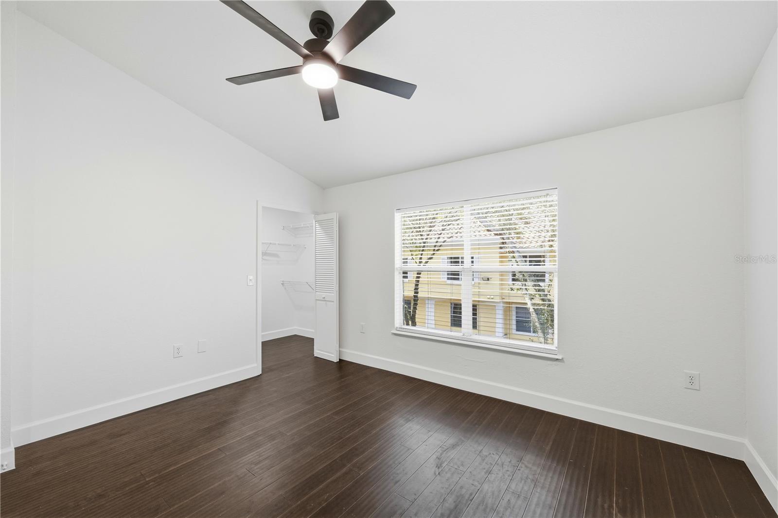 Image 19 of 33 For 2824 Shadow View Circle 2824