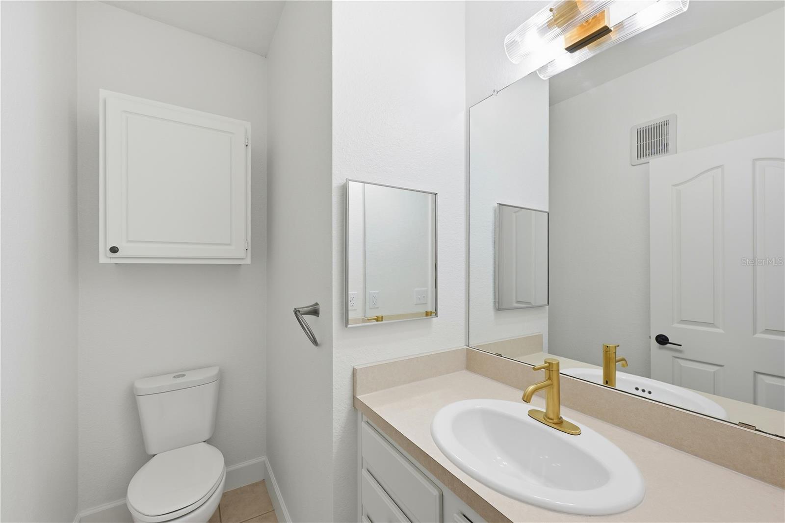 Image 22 of 33 For 2824 Shadow View Circle 2824