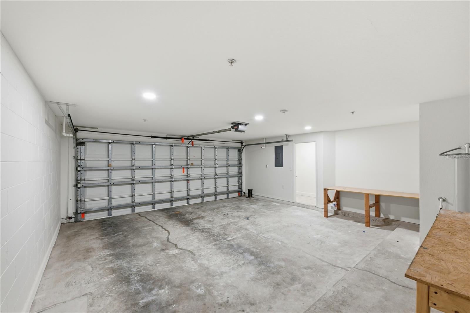 Image 24 of 33 For 2824 Shadow View Circle 2824