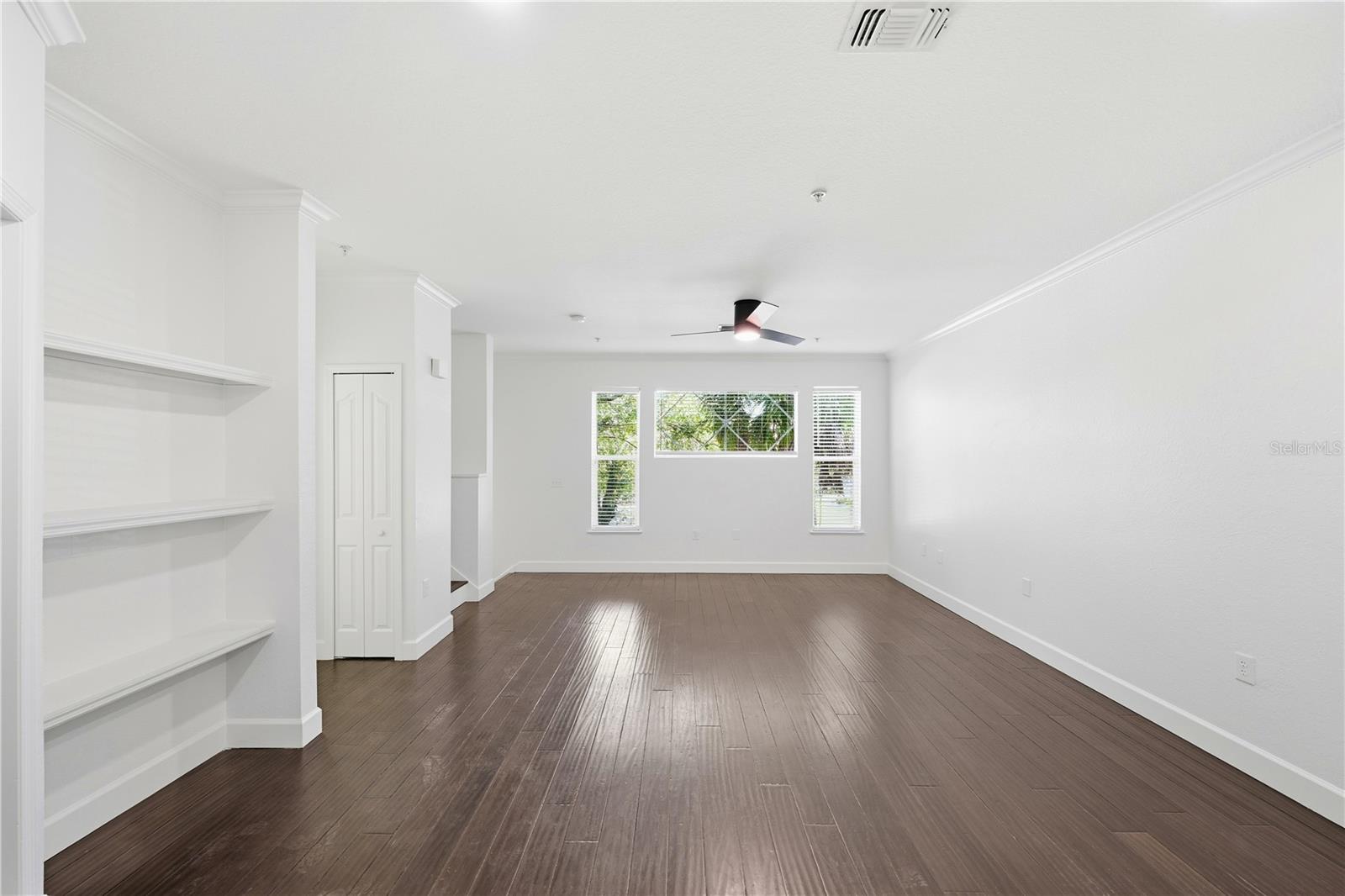 Image 3 of 33 For 2824 Shadow View Circle 2824