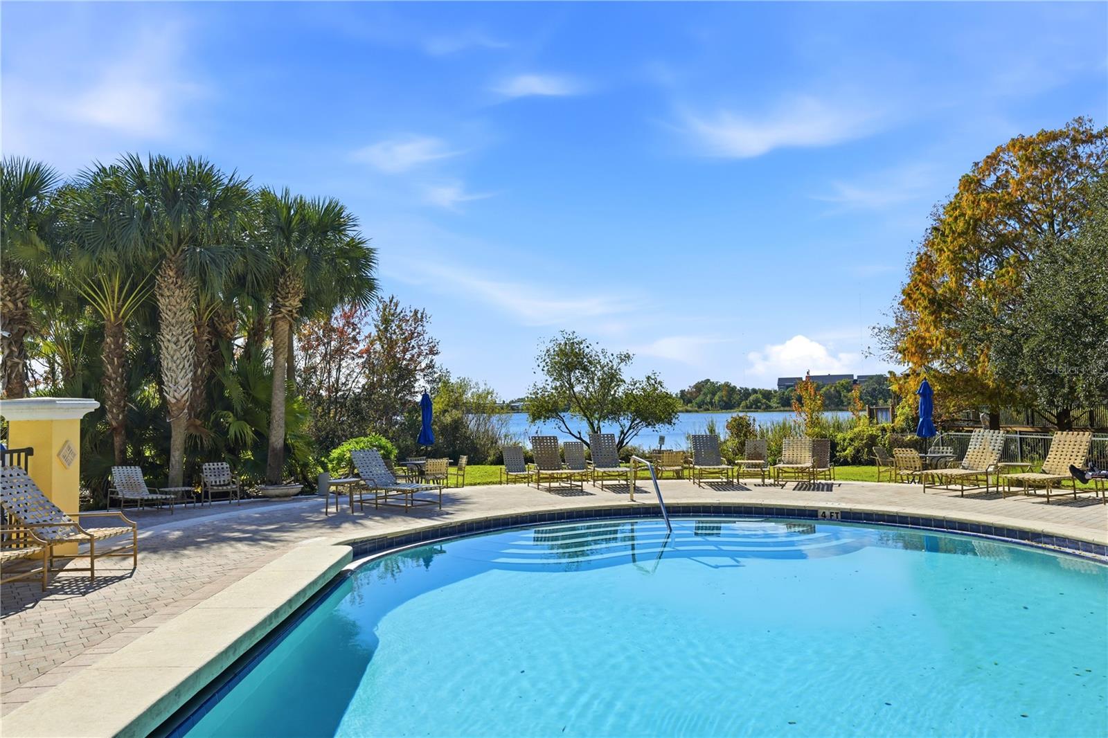 Image 30 of 33 For 2824 Shadow View Circle 2824