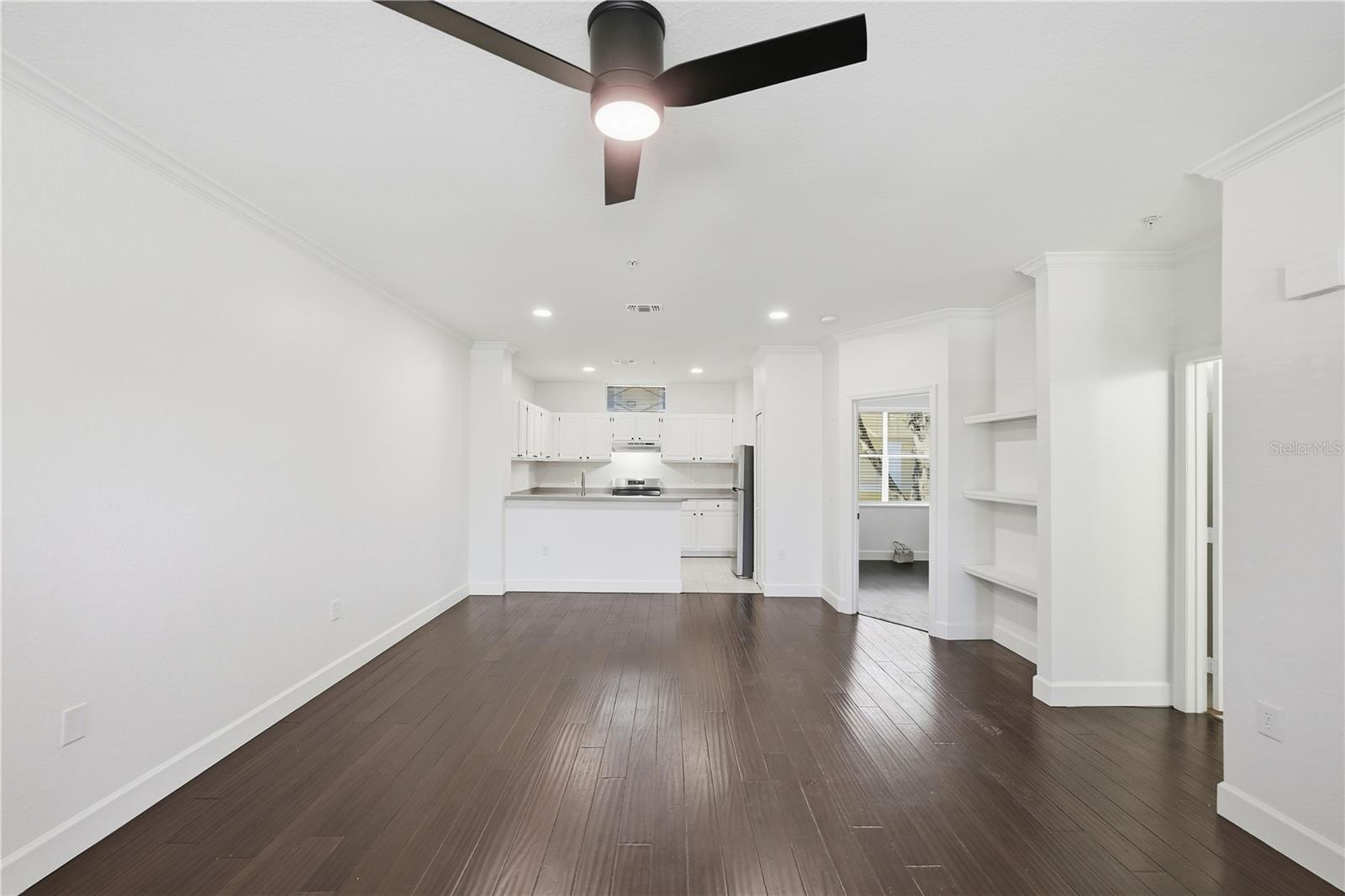 Image 6 of 33 For 2824 Shadow View Circle 2824