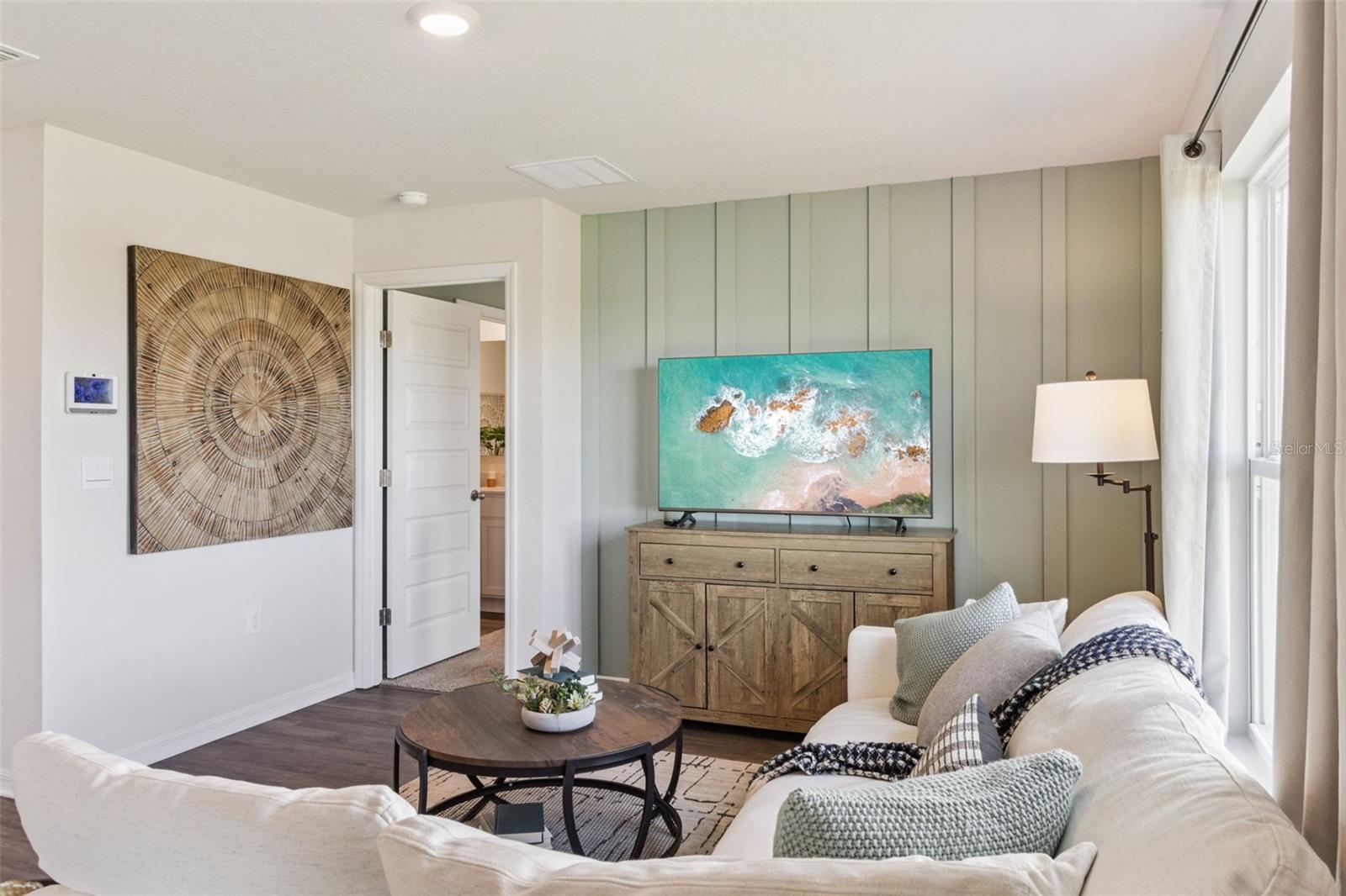 Image 6 of 30 For 2791 Adeline Avenue